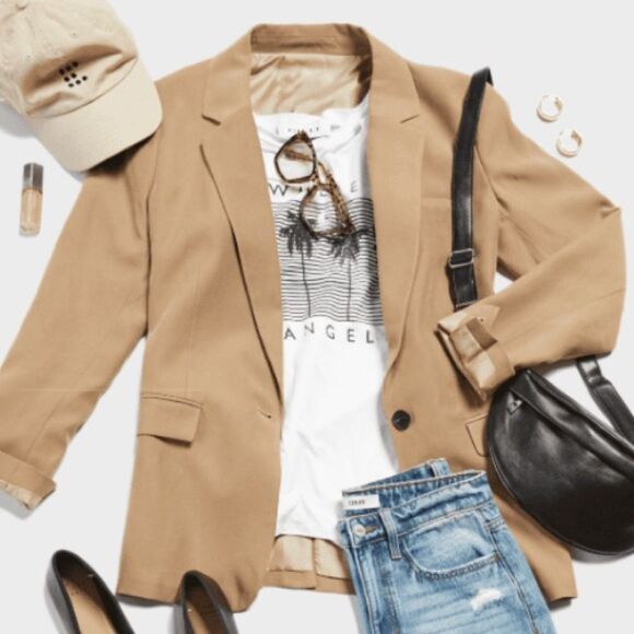 Hiatus | 5 Item Mystery Box - 1 NWT item guarenteed! - Picture 3 of 8